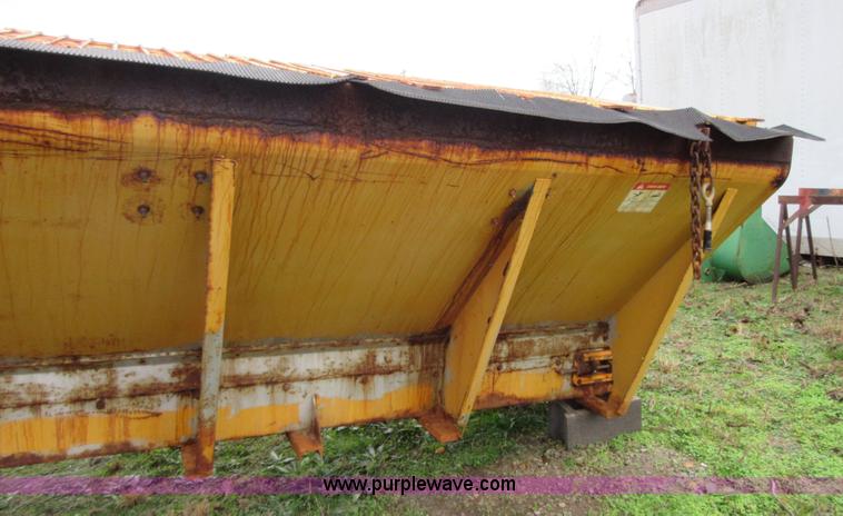 image for item I1848 Hi-way steel sand/salt spreader