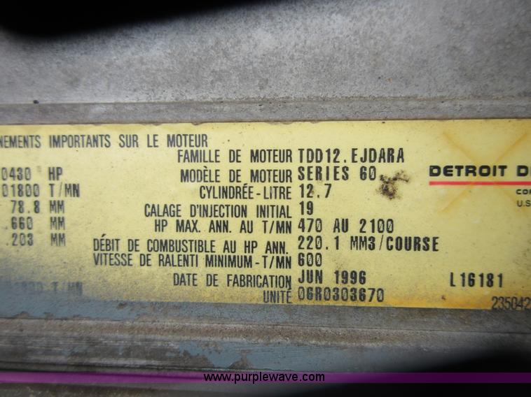 image for item I1862 1997 Peterbilt 379 semi truck