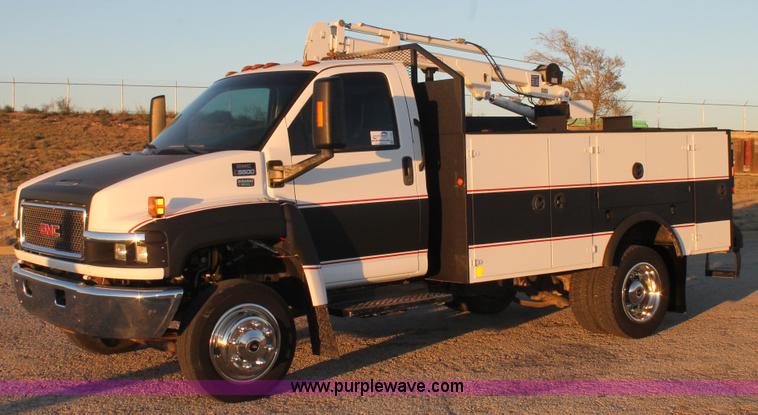 image for item J1357 2006 GMC C5500 service truck with crane