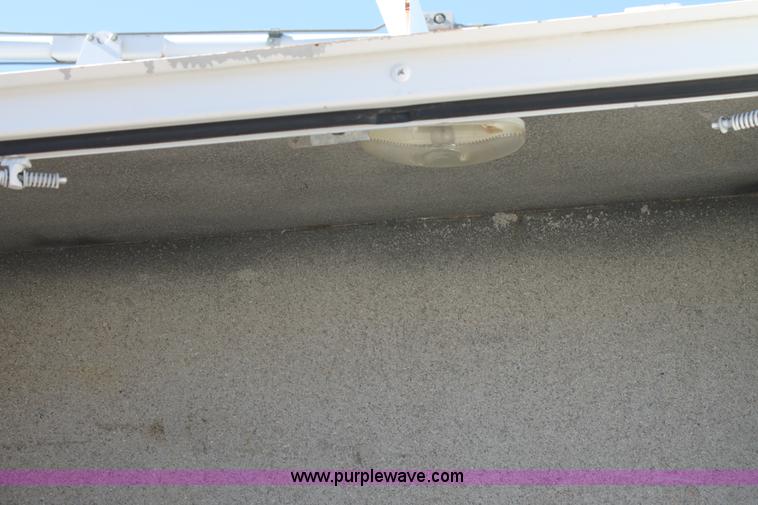 image for item J1357 2006 GMC C5500 service truck with crane