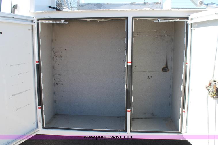 image for item J1357 2006 GMC C5500 service truck with crane