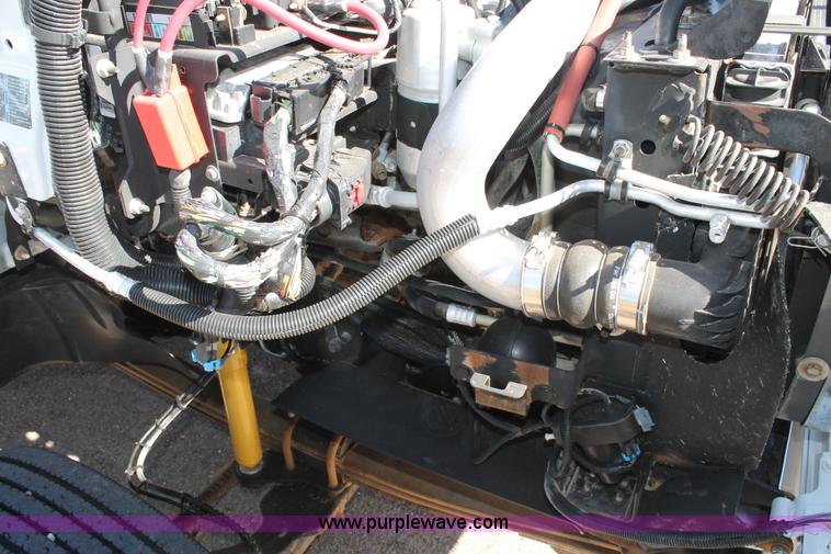 image for item J1357 2006 GMC C5500 service truck with crane