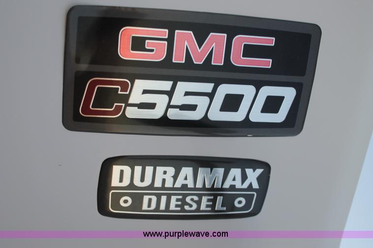 image for item J1357 2006 GMC C5500 service truck with crane