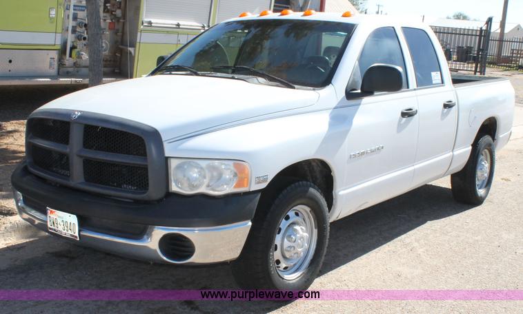 image for item J1358 2005 Dodge Ram 2500 Quad Cab pickup truck