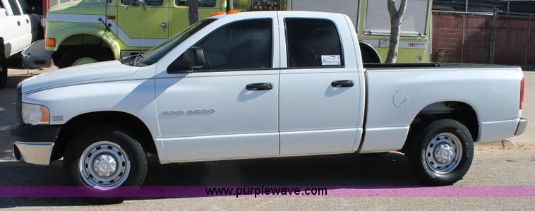 image for item J1358 2005 Dodge Ram 2500 Quad Cab pickup truck