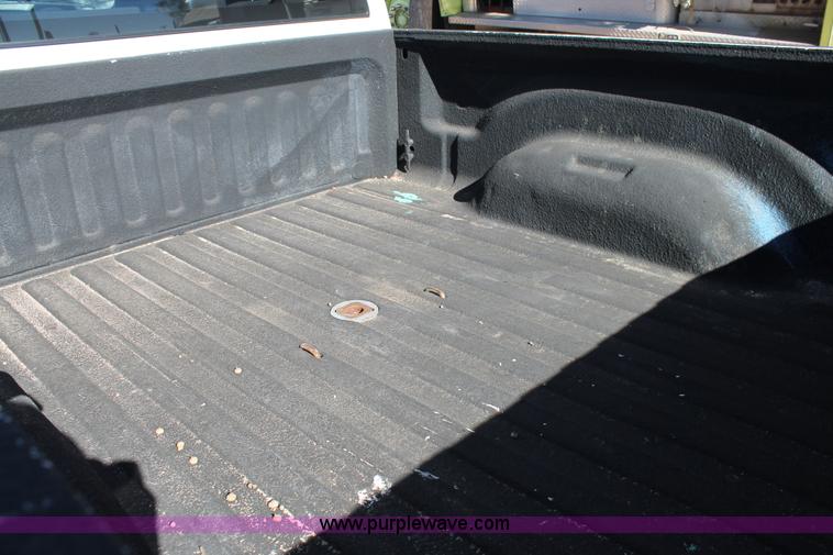 image for item J1358 2005 Dodge Ram 2500 Quad Cab pickup truck