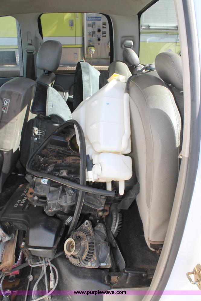 image for item J1358 2005 Dodge Ram 2500 Quad Cab pickup truck