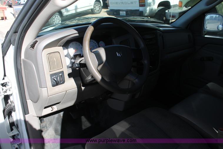 image for item J1358 2005 Dodge Ram 2500 Quad Cab pickup truck