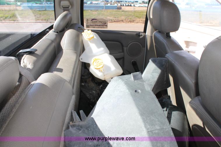 image for item J1358 2005 Dodge Ram 2500 Quad Cab pickup truck