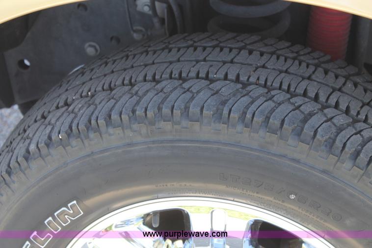 image for item J1388 2012 Ford F250 Super Duty Lariat Crew Cab pickup truck