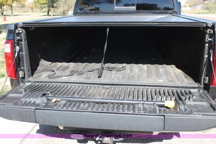 image for item J1388 2012 Ford F250 Super Duty Lariat Crew Cab pickup truck