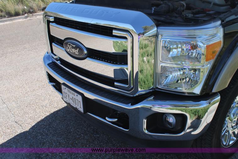 image for item J1388 2012 Ford F250 Super Duty Lariat Crew Cab pickup truck