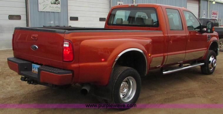 image for item J1693 2008 Ford F350 Super Duty Crew Cab pickup truck