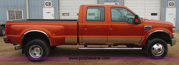 image for item J1693 2008 Ford F350 Super Duty Crew Cab pickup truck