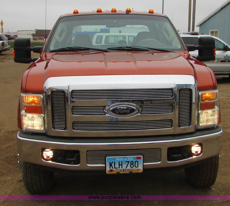 image for item J1693 2008 Ford F350 Super Duty Crew Cab pickup truck