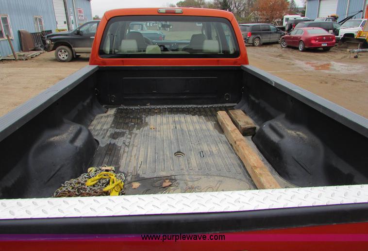 image for item J1693 2008 Ford F350 Super Duty Crew Cab pickup truck