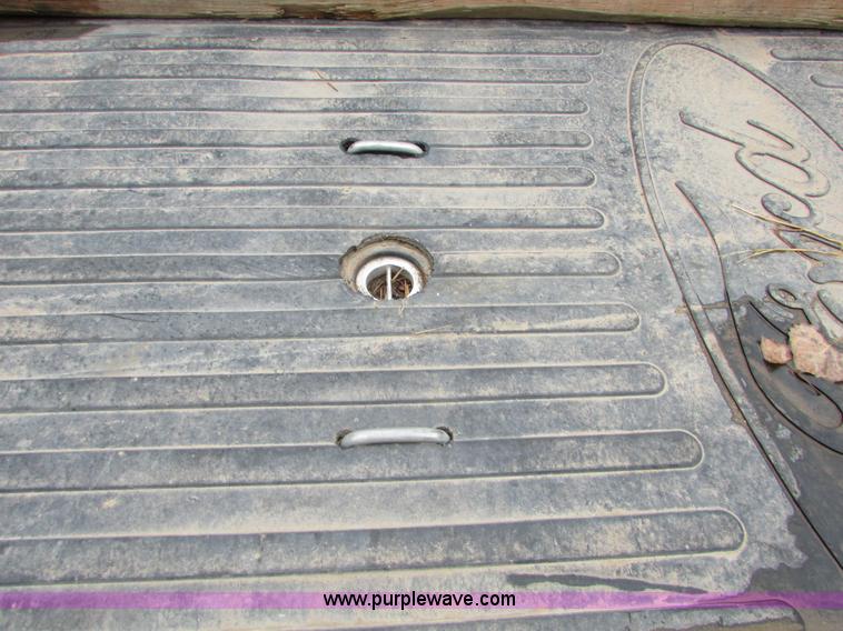 image for item J1693 2008 Ford F350 Super Duty Crew Cab pickup truck