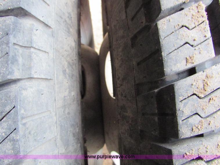 image for item J1693 2008 Ford F350 Super Duty Crew Cab pickup truck