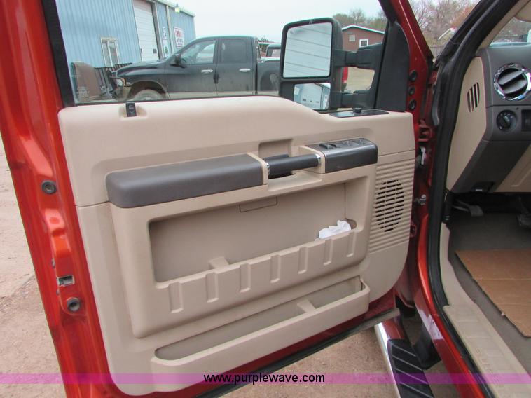 image for item J1693 2008 Ford F350 Super Duty Crew Cab pickup truck