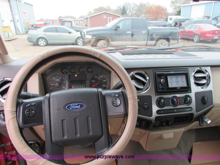 image for item J1693 2008 Ford F350 Super Duty Crew Cab pickup truck