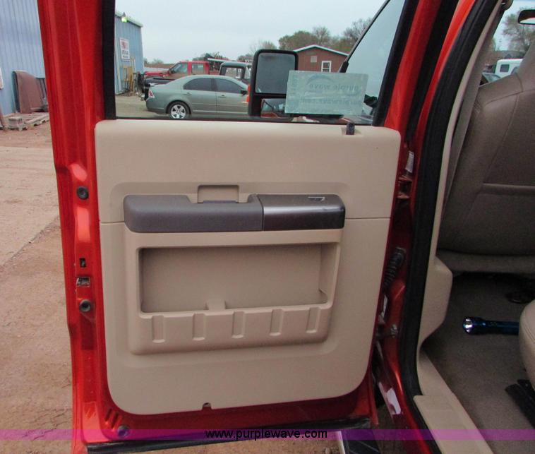 image for item J1693 2008 Ford F350 Super Duty Crew Cab pickup truck