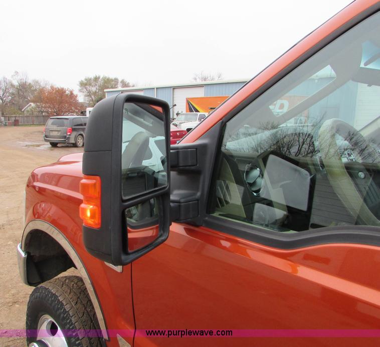 image for item J1693 2008 Ford F350 Super Duty Crew Cab pickup truck
