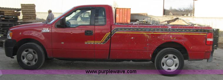 image for item J2986 2008 Ford F150 XL pickup truck