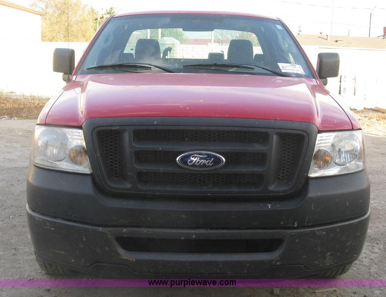image for item J2986 2008 Ford F150 XL pickup truck