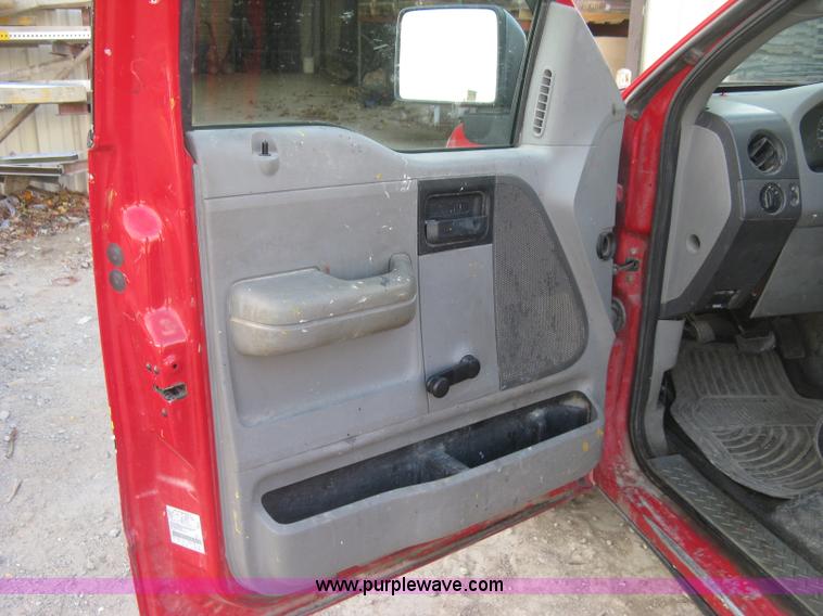 image for item J2986 2008 Ford F150 XL pickup truck