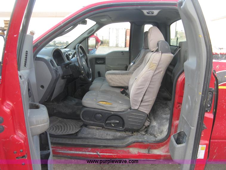 image for item J2986 2008 Ford F150 XL pickup truck