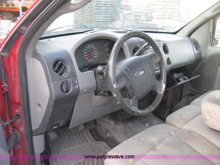 image for item J2986 2008 Ford F150 XL pickup truck