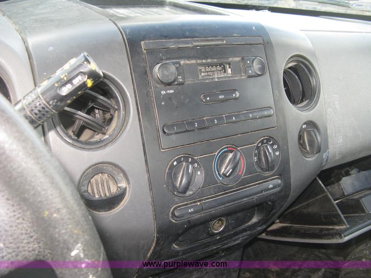 image for item J2986 2008 Ford F150 XL pickup truck