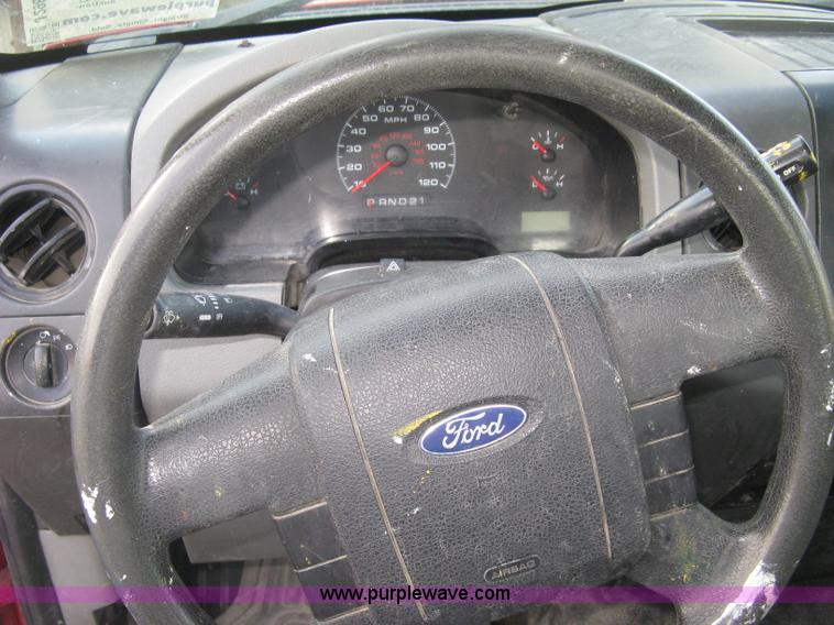 image for item J2986 2008 Ford F150 XL pickup truck