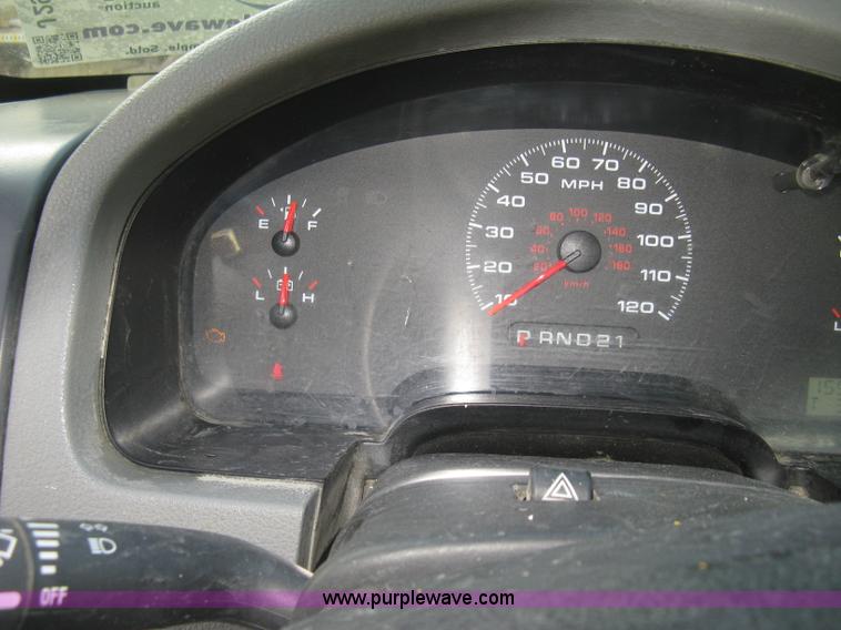 image for item J2986 2008 Ford F150 XL pickup truck