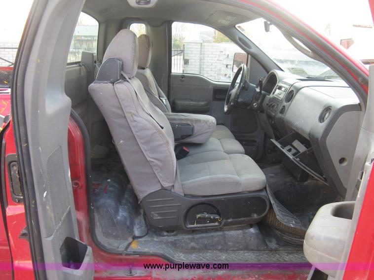 image for item J2986 2008 Ford F150 XL pickup truck