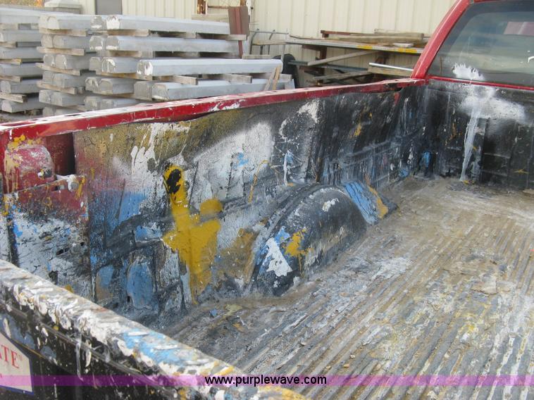 image for item J2986 2008 Ford F150 XL pickup truck