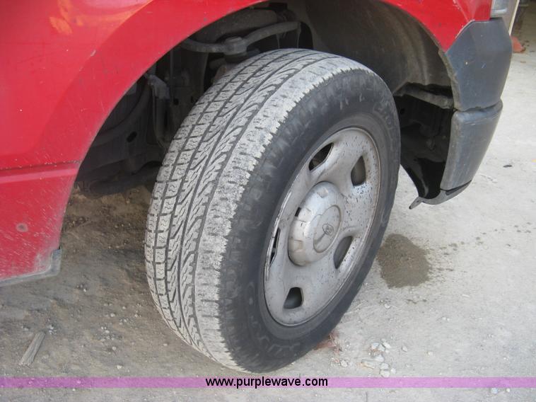 image for item J2986 2008 Ford F150 XL pickup truck