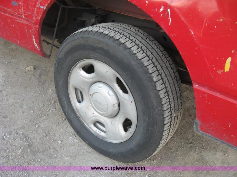 image for item J2986 2008 Ford F150 XL pickup truck