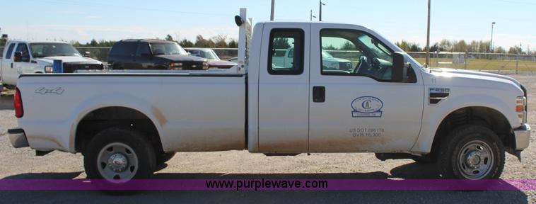 image for item J4270 2008 Ford F250 Super Duty SuperCab pickup truck