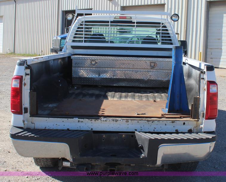 image for item J4270 2008 Ford F250 Super Duty SuperCab pickup truck