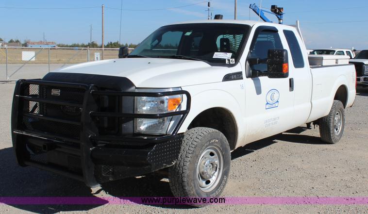 image for item J4273 2011 Ford F250 Super Duty SuperCab pickup truck