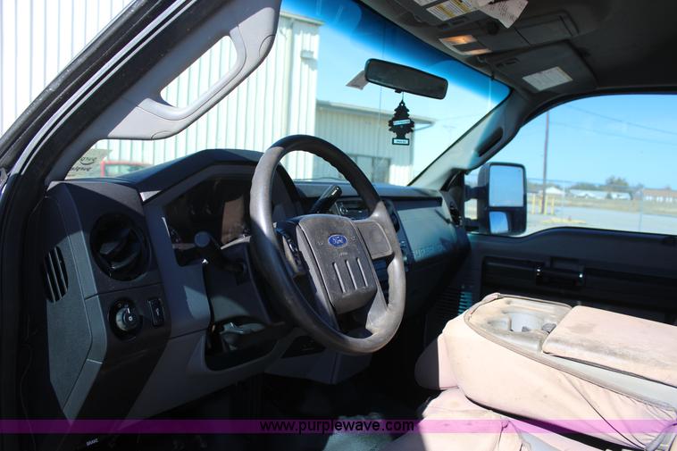 image for item J4273 2011 Ford F250 Super Duty SuperCab pickup truck