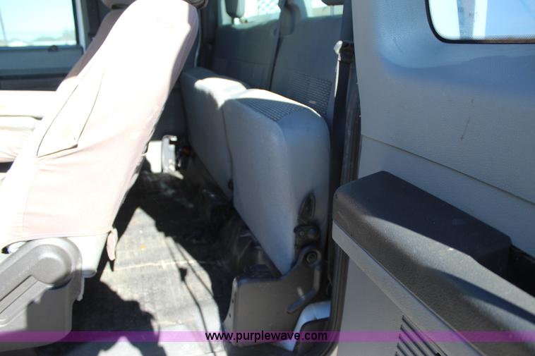 image for item J4273 2011 Ford F250 Super Duty SuperCab pickup truck