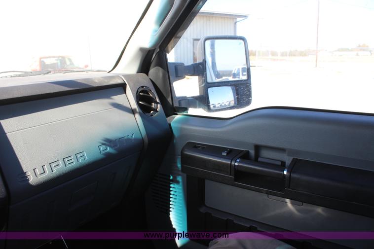 image for item J4273 2011 Ford F250 Super Duty SuperCab pickup truck