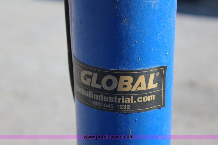 image for item J4273 2011 Ford F250 Super Duty SuperCab pickup truck