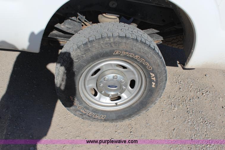 image for item J4273 2011 Ford F250 Super Duty SuperCab pickup truck