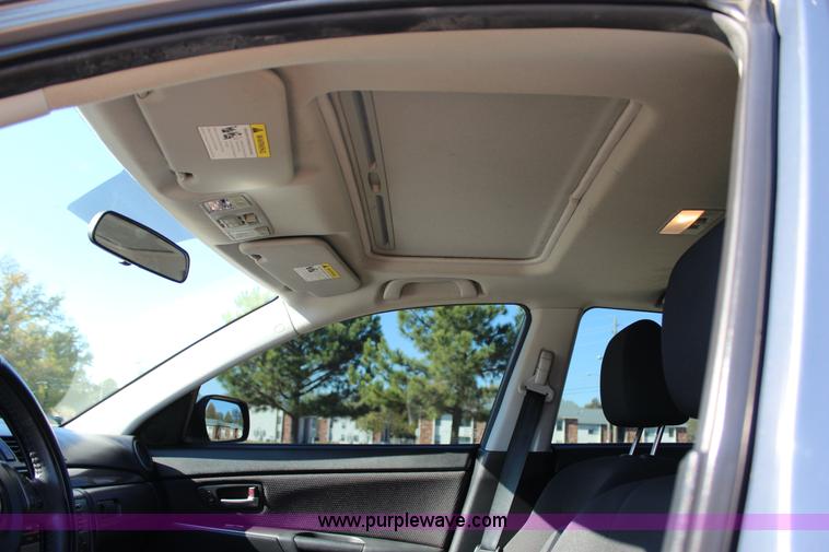 image for item J4274 2007 Mazda 3