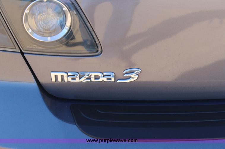 image for item J4274 2007 Mazda 3