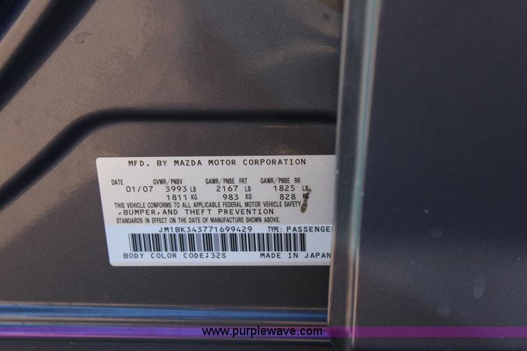 image for item J4274 2007 Mazda 3