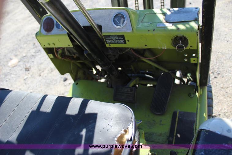 image for item J4275 Clark C20P forklift